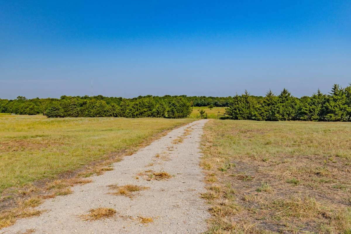 Gravel road